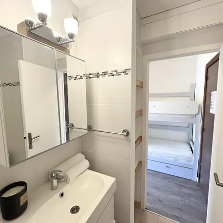 Jetee Des Marins-8 By Interhome *