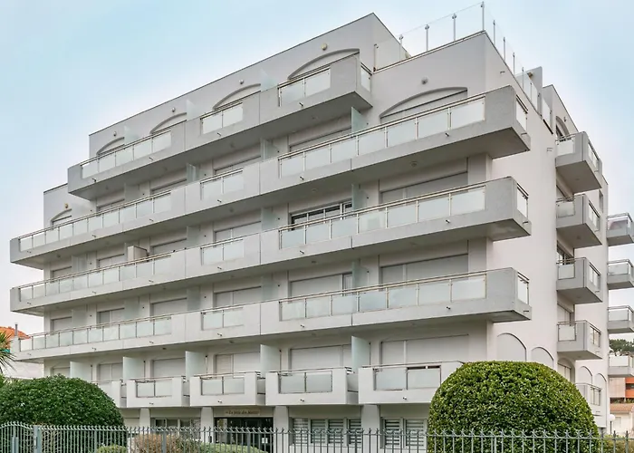 Jetee Des Marins-8 By Interhome *